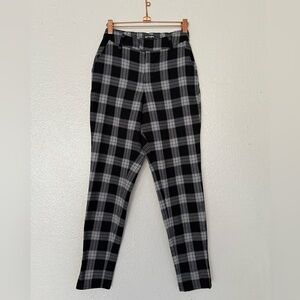Hot Topic Pants black Women’s size XS